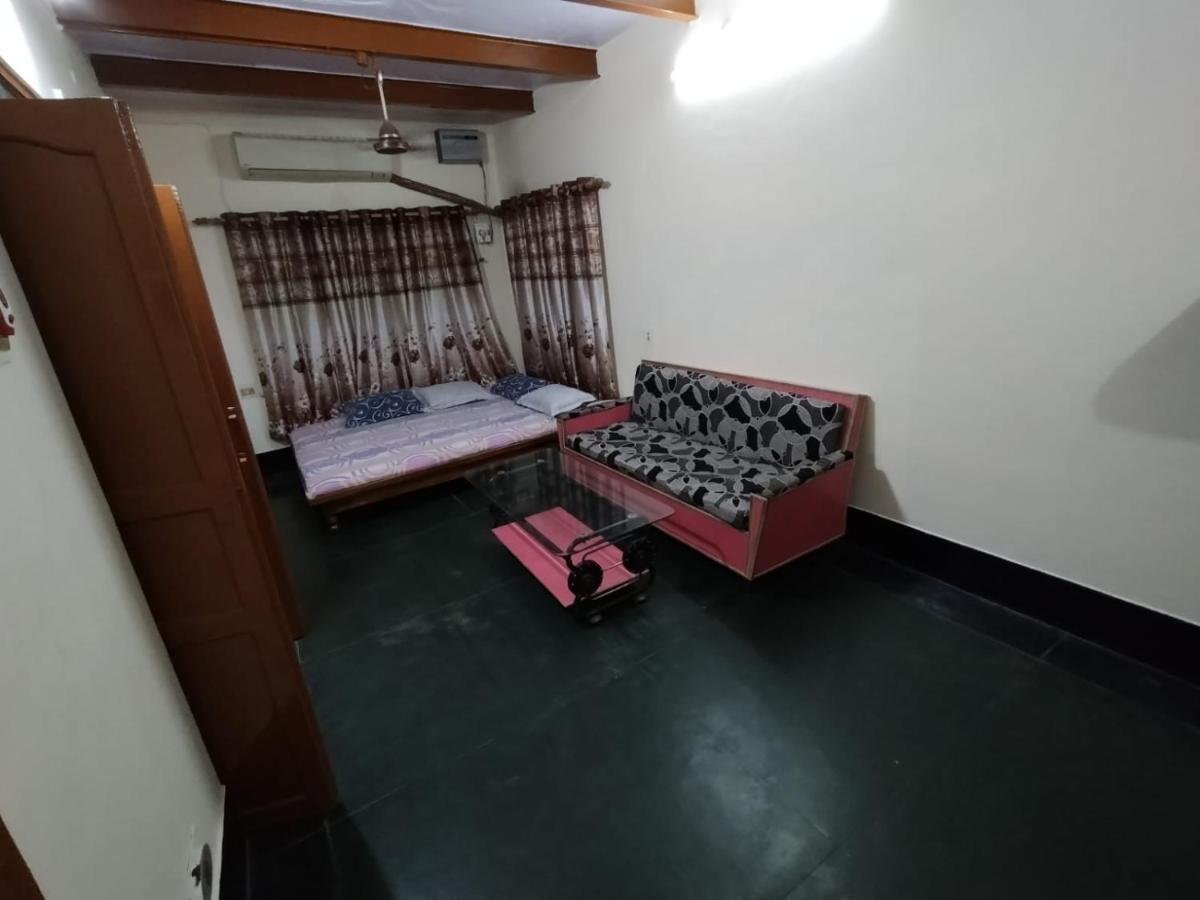 Heritage Homestay@old Near Ganges