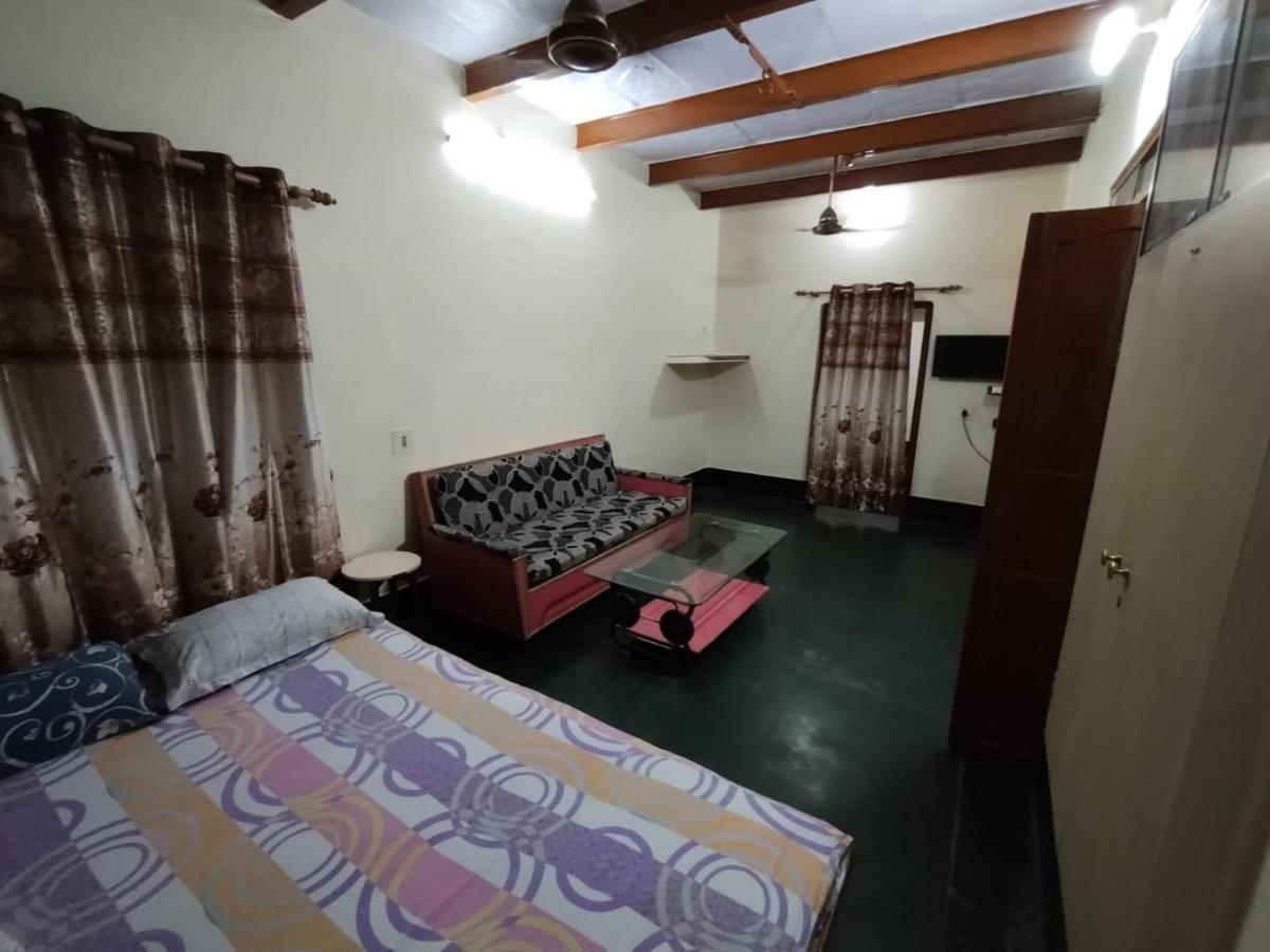 Heritage Homestay@old Near Ganges *